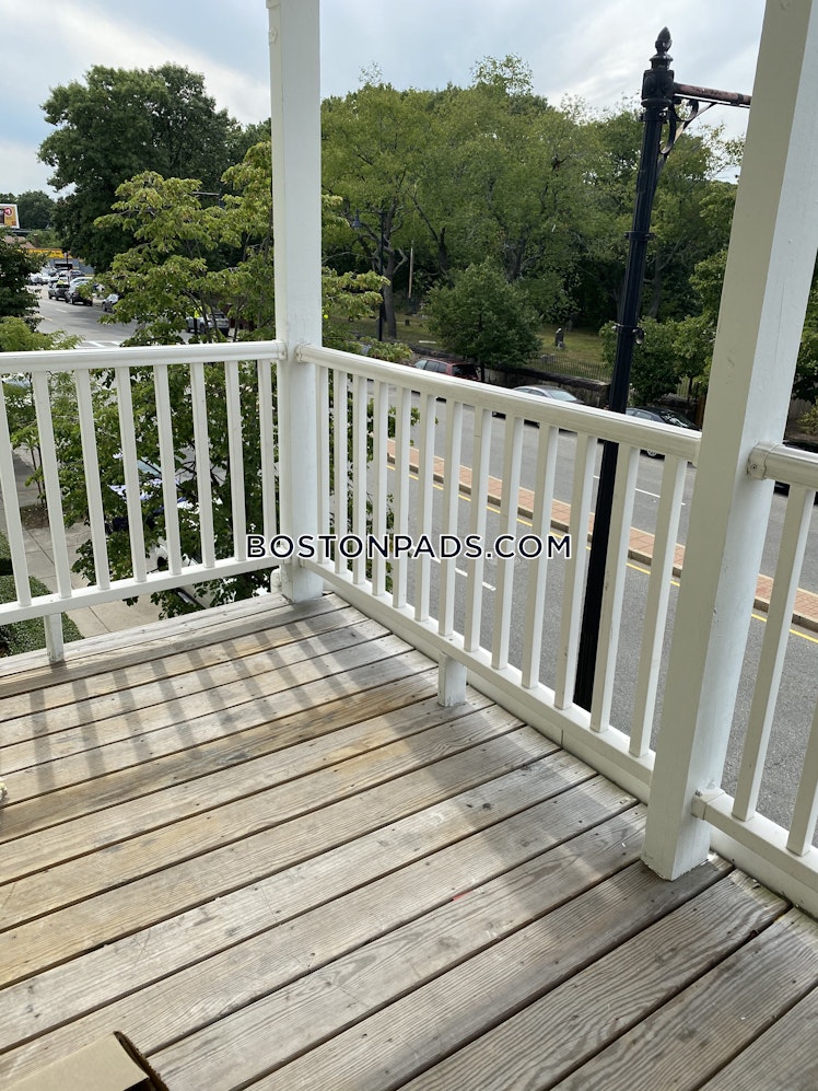 Hyde Park Ave., Boston