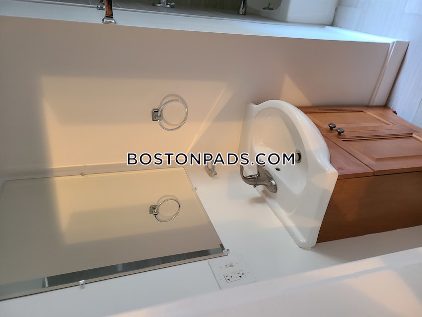 BOSTON - ALLSTON - 2 Beds, 1 Bath - Image 10