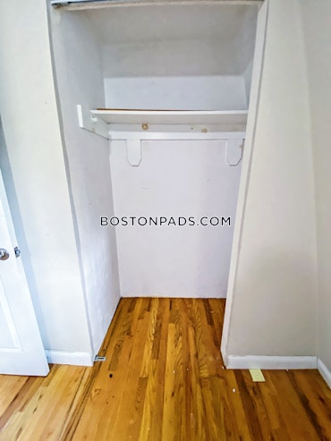 Boston - 5 Beds, 2 Baths