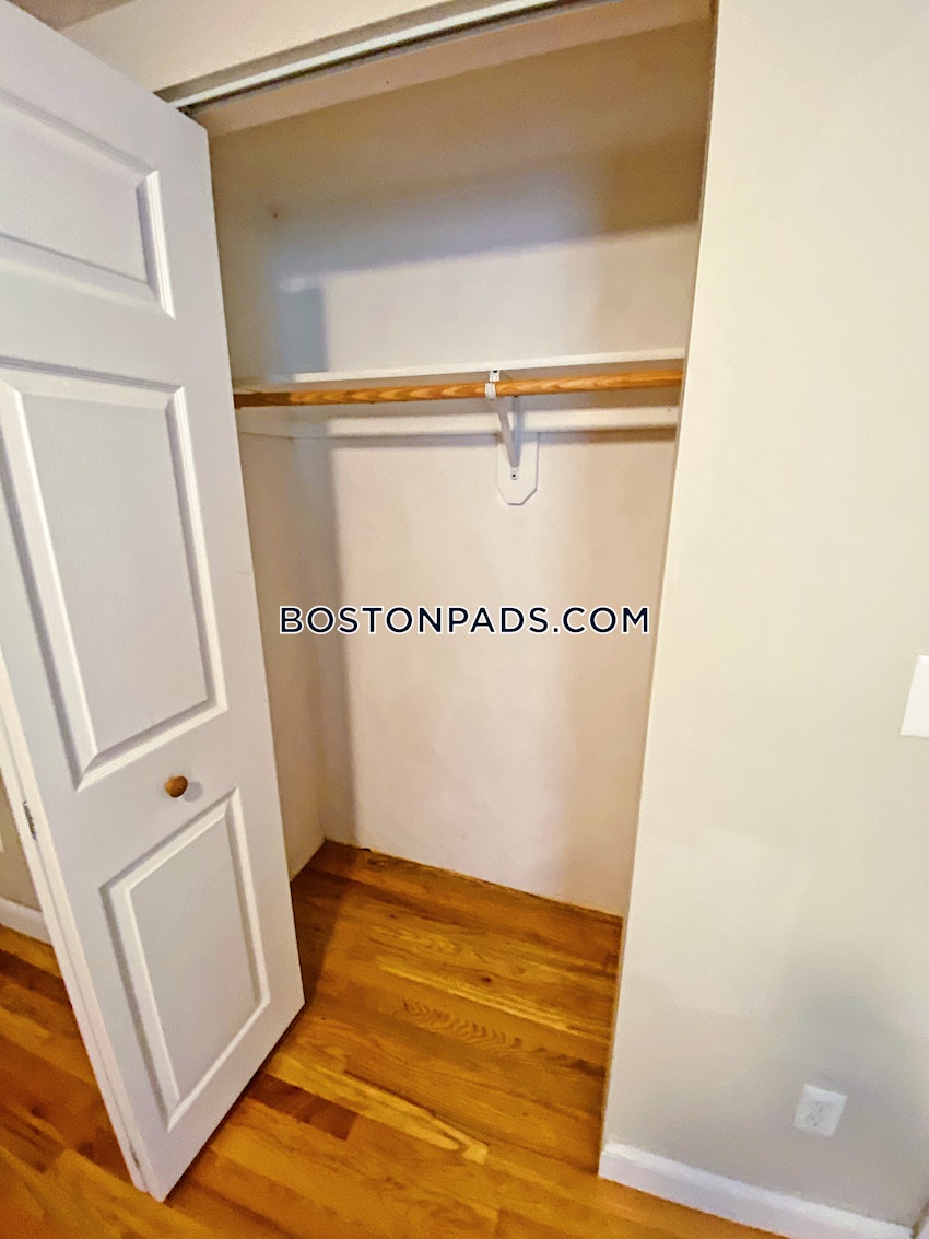 BOSTON - FORT HILL - 5 Beds, 2 Baths - Image 35