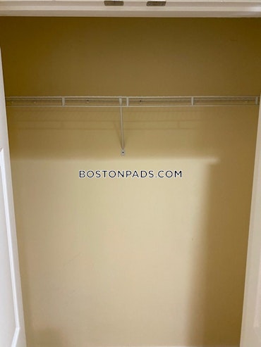 Boston - 3 Beds, 1 Baths