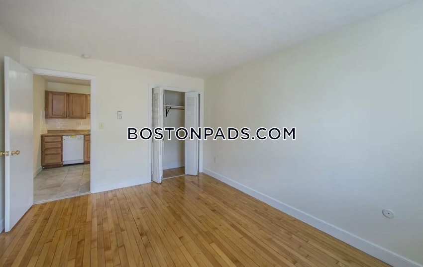 BOSTON - ALLSTON - 1 Bed, 1 Bath - Image 4