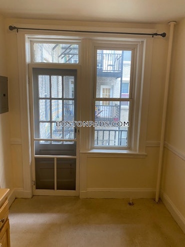 Boston - 1 Beds, 1 Baths