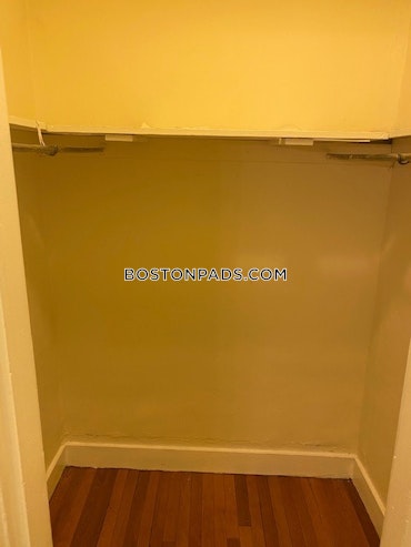 Boston - 1 Beds, 1 Baths