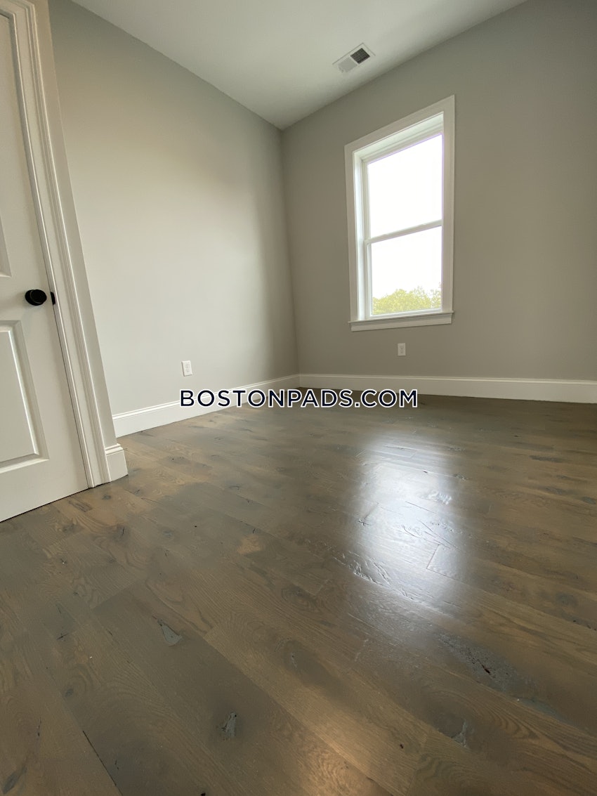 BOSTON - EAST BOSTON - CENTRAL SQ PARK - 4 Beds, 2 Baths - Image 10