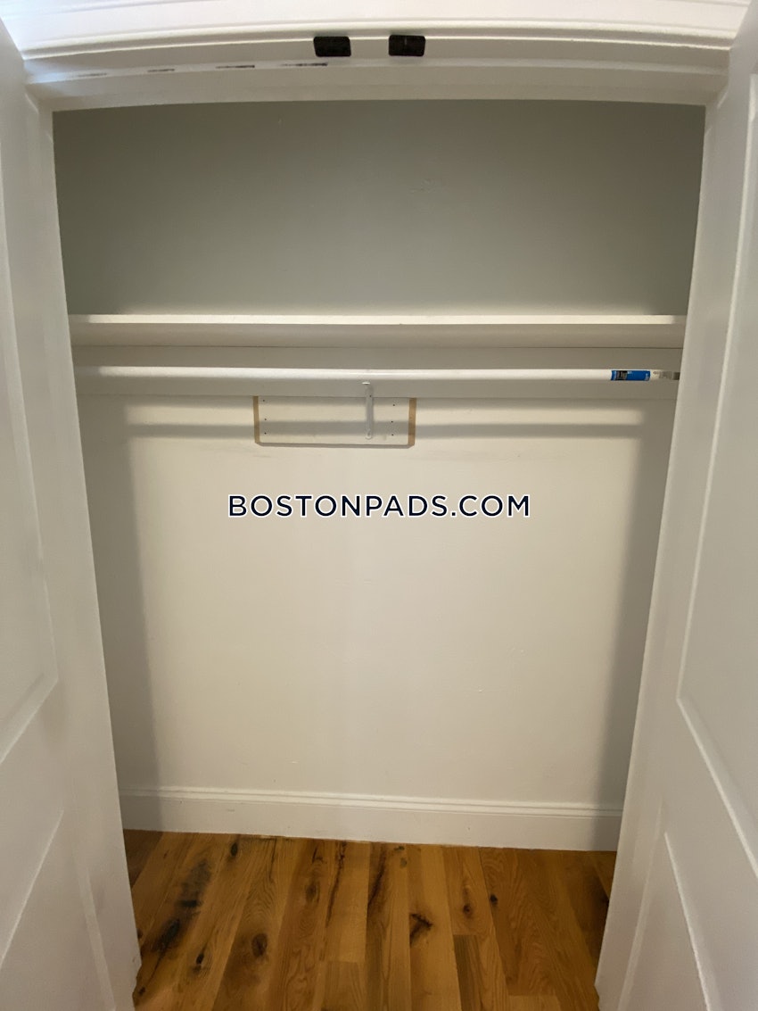 BOSTON - EAST BOSTON - CENTRAL SQ PARK - 4 Beds, 2 Baths - Image 29