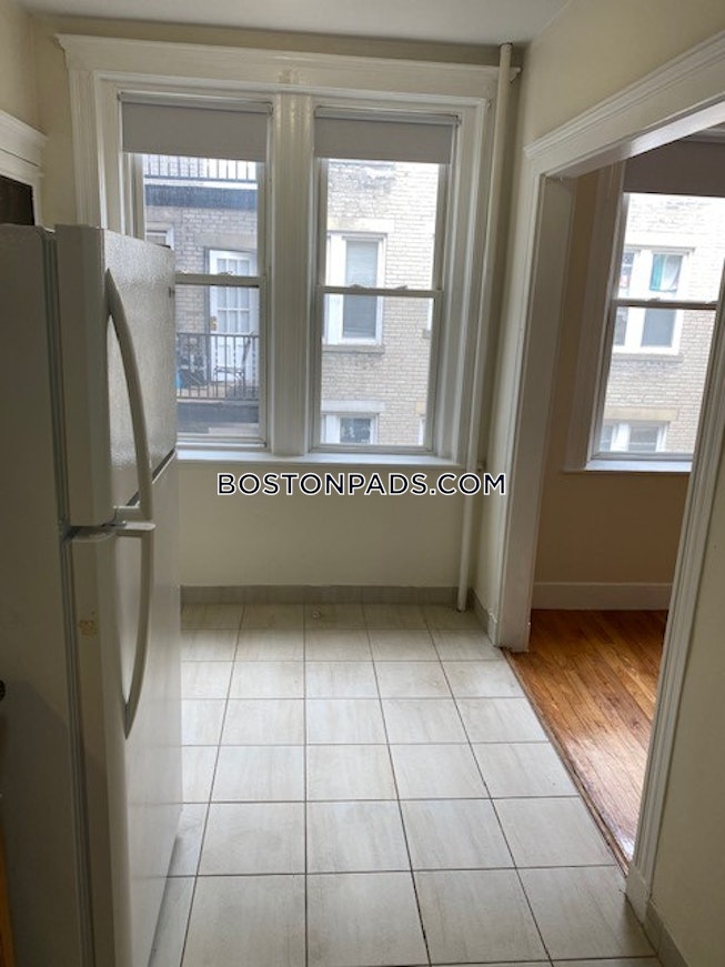 Boston - $2,300+ /mo