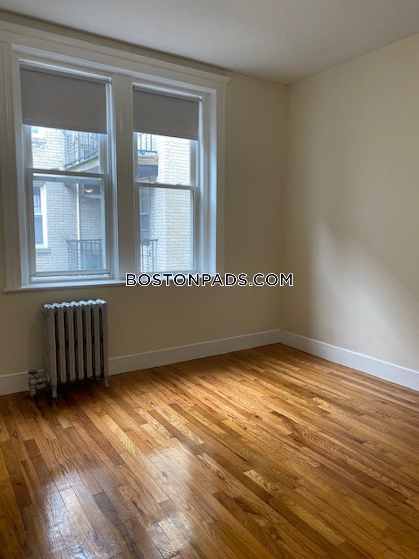 Boston - $2,300+ /month