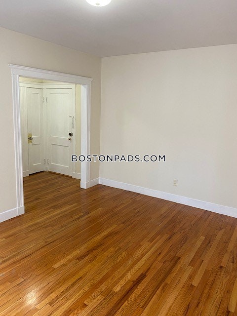 Boston - 1 Beds, 1 Baths