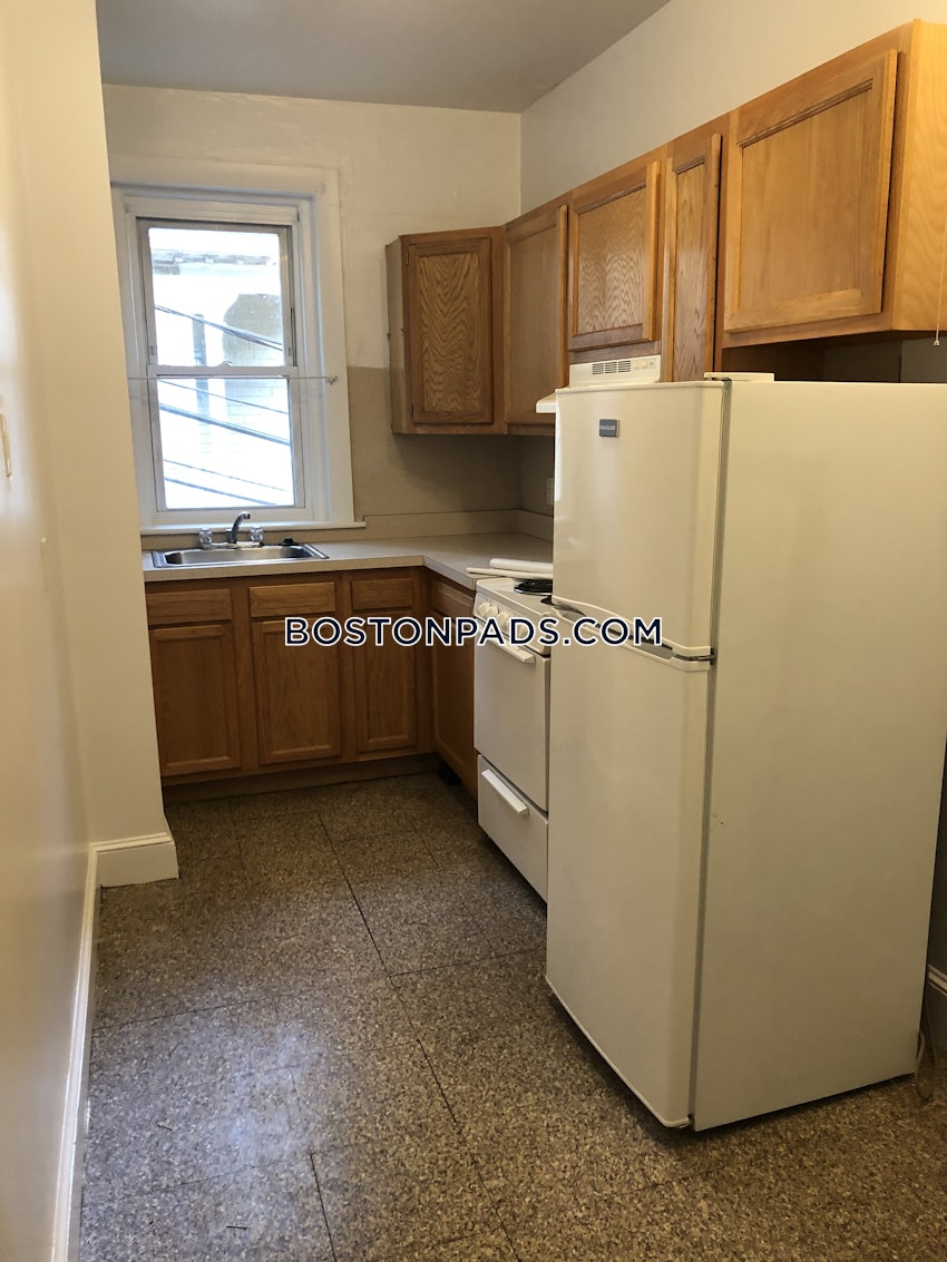 BROOKLINE- WASHINGTON SQUARE - 1 Bed, 2 Baths - Image 1