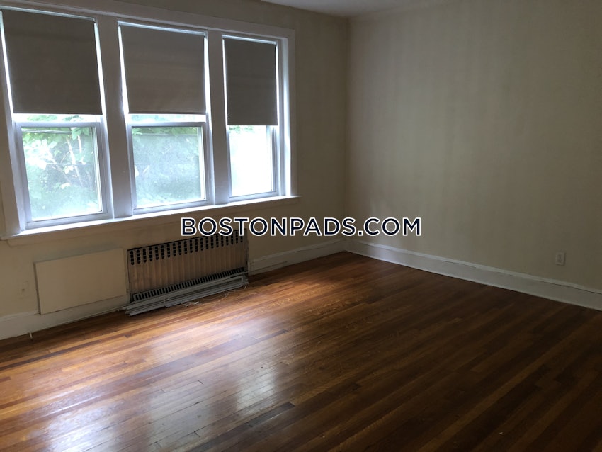 BROOKLINE- WASHINGTON SQUARE - 2 Beds, 1 Bath - Image 34