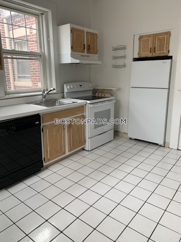 Boston - 2 Beds, 1 Baths