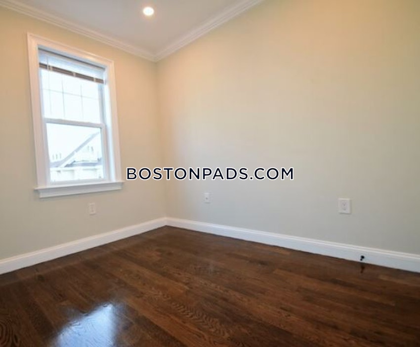 BOSTON - BRIGHTON - OAK SQUARE - 5 Beds, 1.5 Baths - Image 1