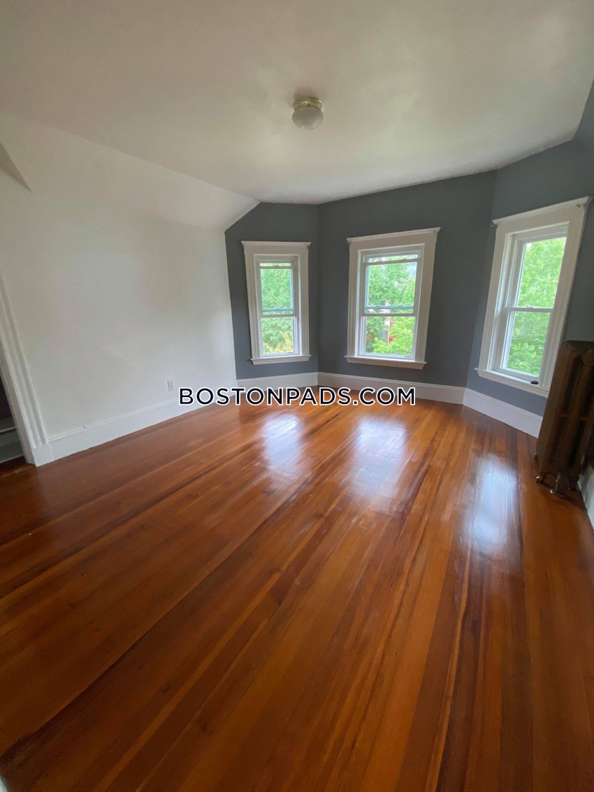 CAMBRIDGE - ALEWIFE - 3 Beds, 1.5 Baths - Image 32