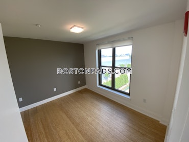 Boston - 2 Beds, 2 Baths