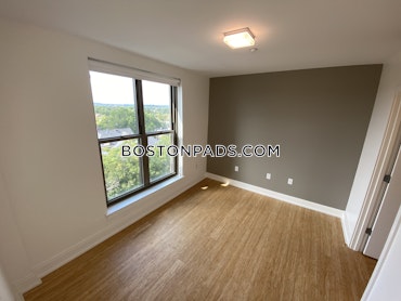 Boston - 2 Beds, 2 Baths