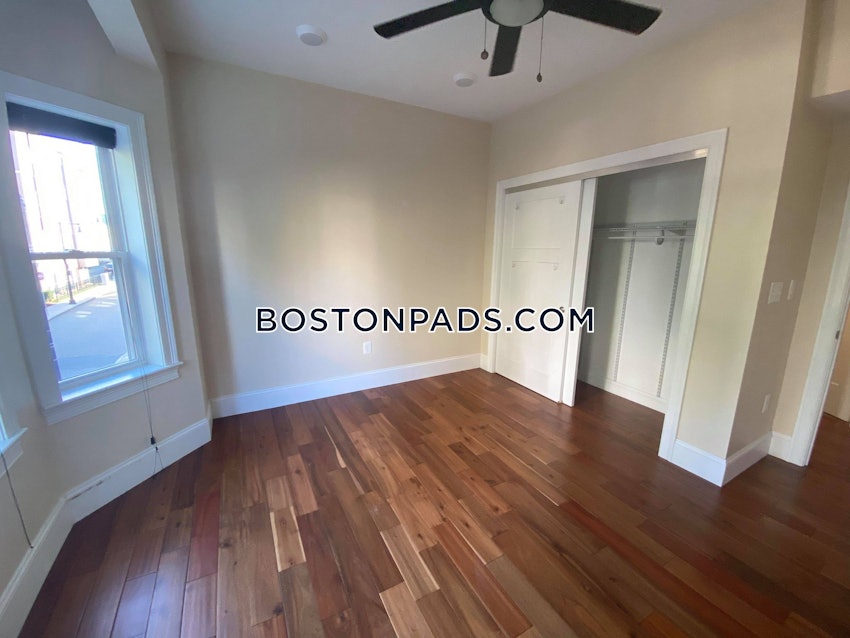 BOSTON - CHARLESTOWN - 4 Beds, 2 Baths - Image 10
