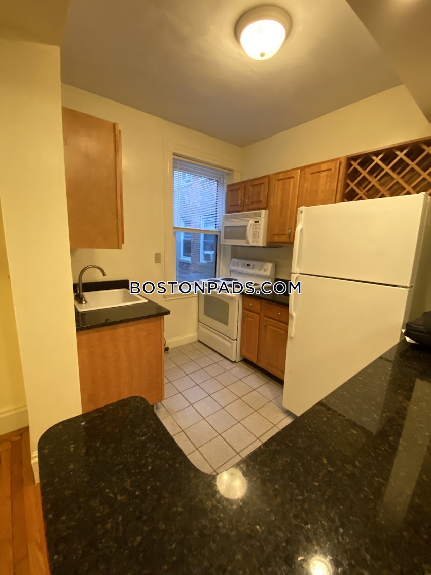 BOSTON - FENWAY/KENMORE - 1 Bed, 1 Bath - Image 26