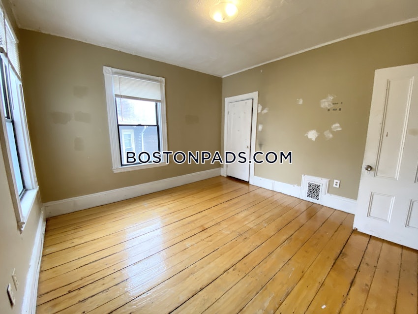 BOSTON - ALLSTON/BRIGHTON BORDER - 6 Beds, 2 Baths - Image 5