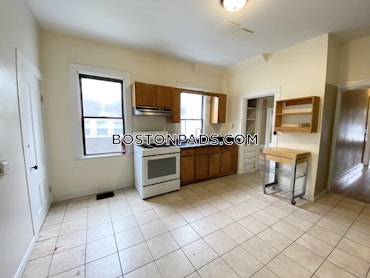 Boston - 6 Beds, 2 Baths