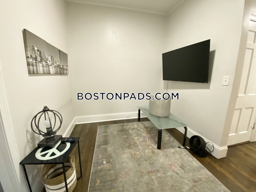 BOSTON - BACK BAY - 3 Beds, 1 Bath - Image 17