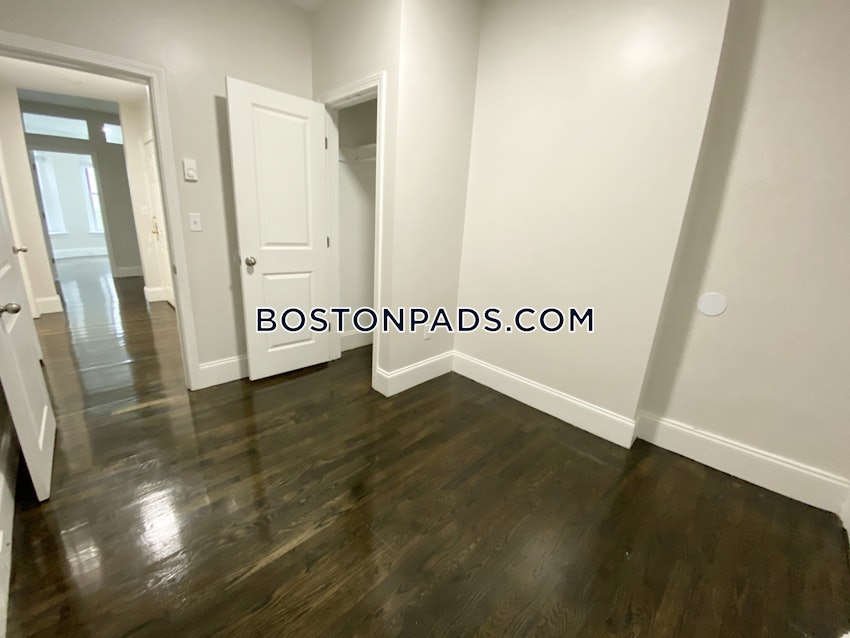 BOSTON - BACK BAY - 3 Beds, 1 Bath - Image 6