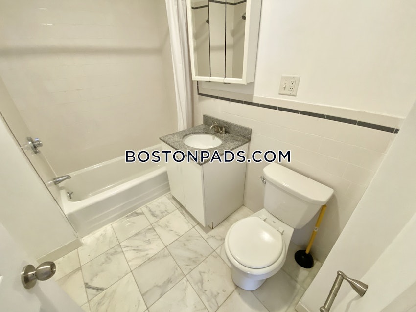 BOSTON - BACK BAY - 2 Beds, 1 Bath - Image 70