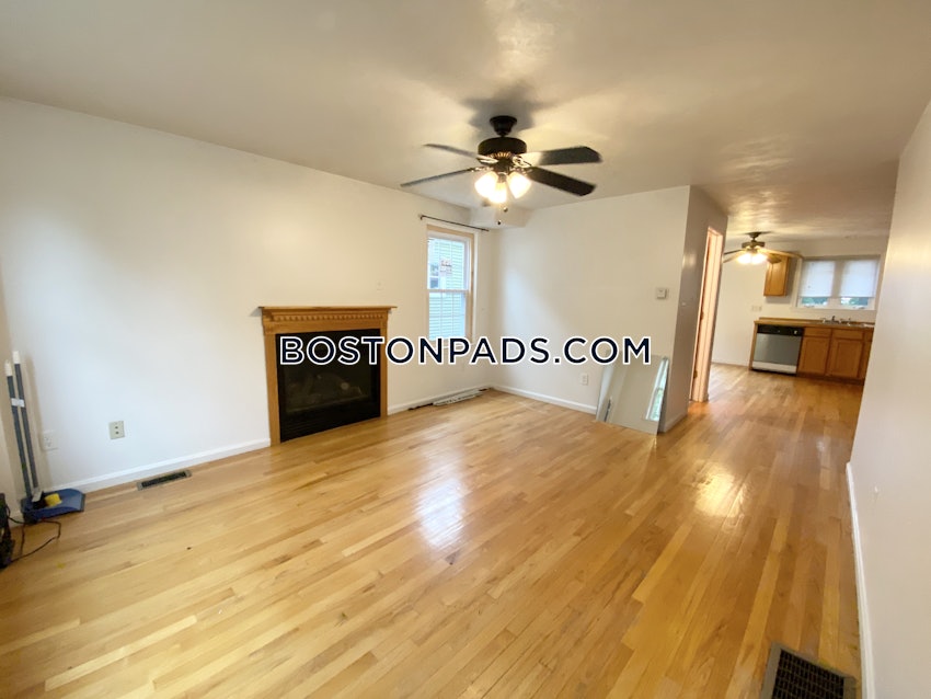 BOSTON - MISSION HILL - 3 Beds, 2.5 Baths - Image 24