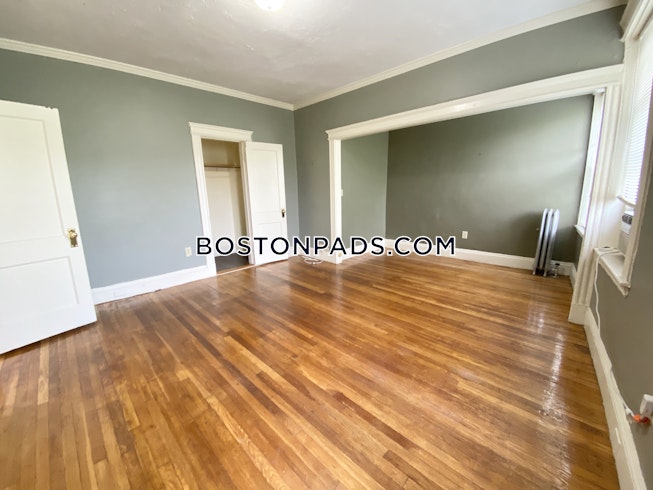 Boston - $2,750+ /mo