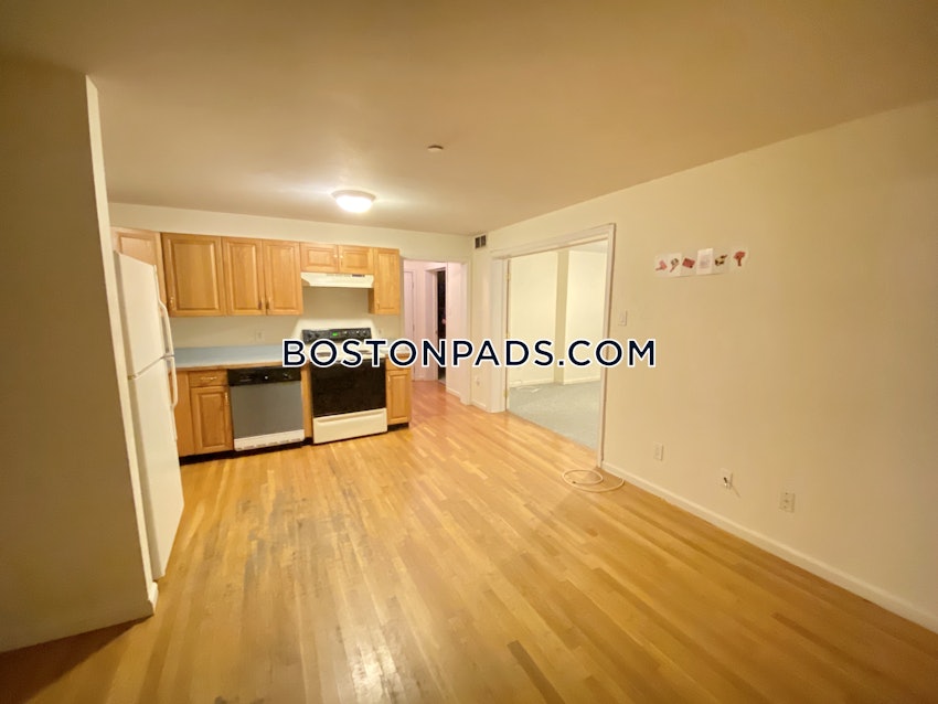 BOSTON - MISSION HILL - 4 Beds, 1.5 Baths - Image 1