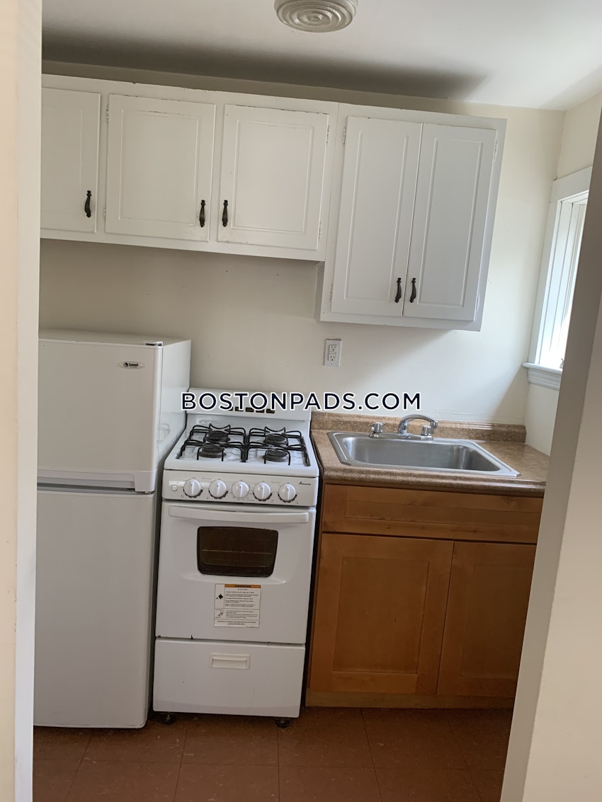 CAMBRIDGE - HARVARD SQUARE - 1 Bed, 1 Bath - Image 1