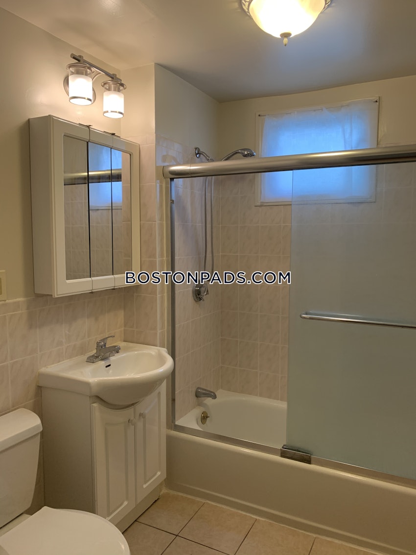 BOSTON - BRIGHTON - OAK SQUARE - 3 Beds, 1 Bath - Image 28