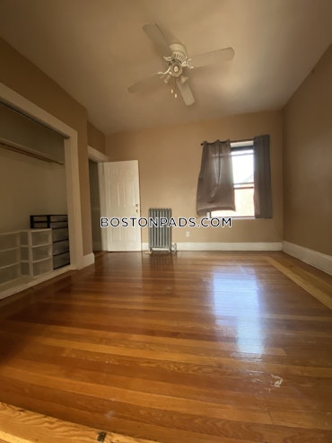 Boston - 3 Beds, 1 Baths