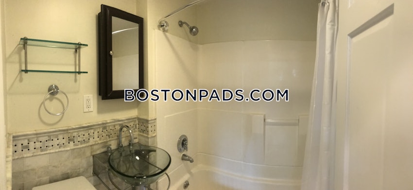 BOSTON - DORCHESTER/SOUTH BOSTON BORDER - 3 Beds, 1 Bath - Image 11