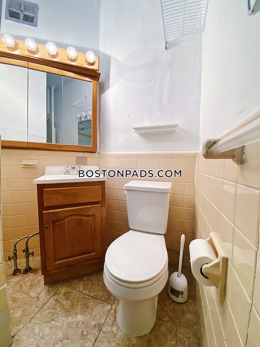 BOSTON - BRIGHTON - CLEVELAND CIRCLE - 2 Beds, 1 Bath - Image 3