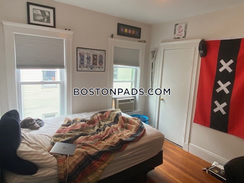 SOMERVILLE - TUFTS - 4 Beds, 1 Bath - Image 10