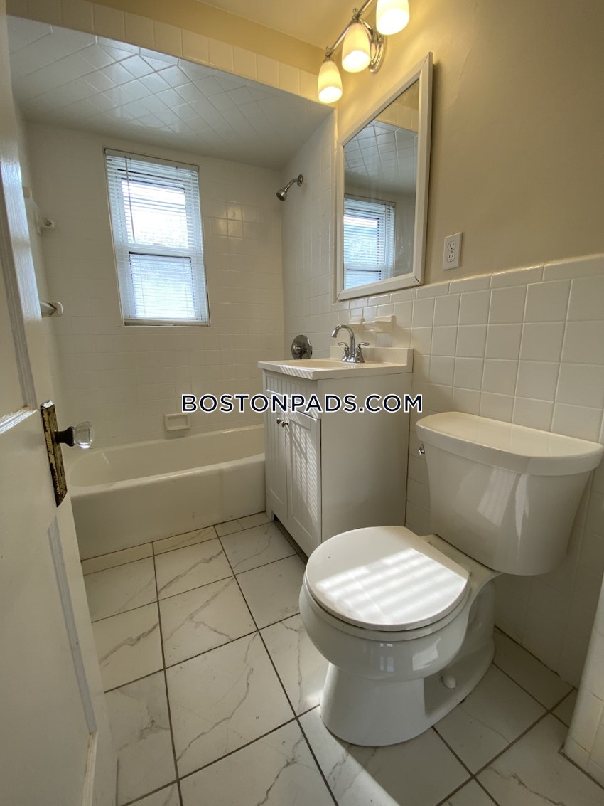 SOMERVILLE- WEST SOMERVILLE/ TEELE SQUARE - 4 Beds, 1 Bath - Image 44