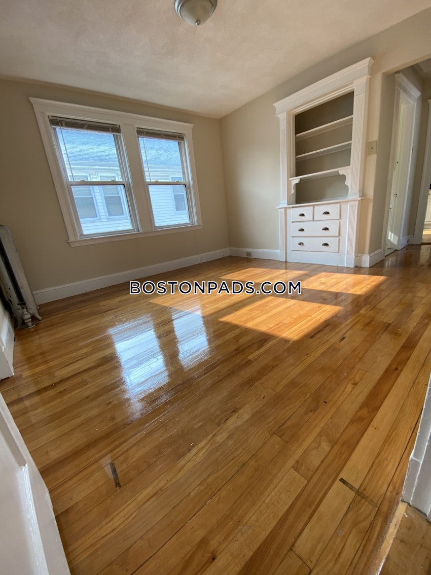 SOMERVILLE- WEST SOMERVILLE/ TEELE SQUARE - 4 Beds, 1 Bath - Image 31