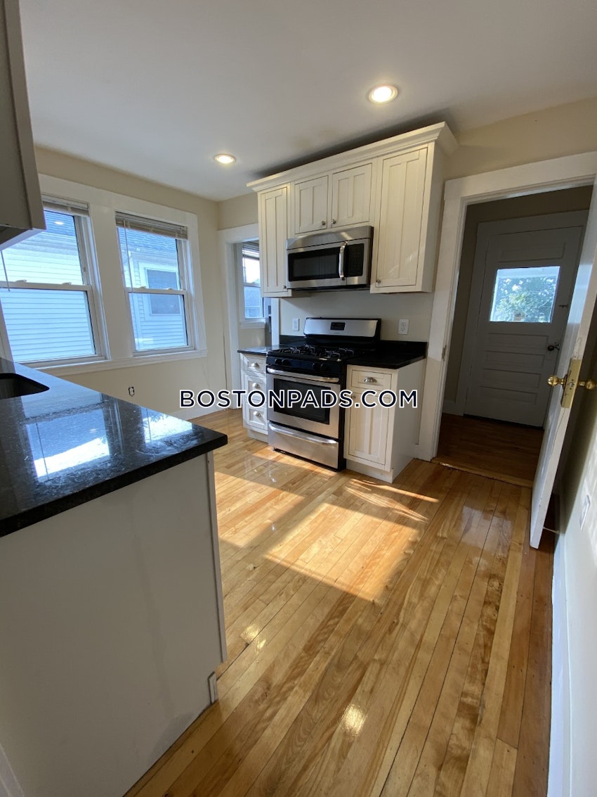 SOMERVILLE- WEST SOMERVILLE/ TEELE SQUARE - 4 Beds, 1 Bath - Image 3