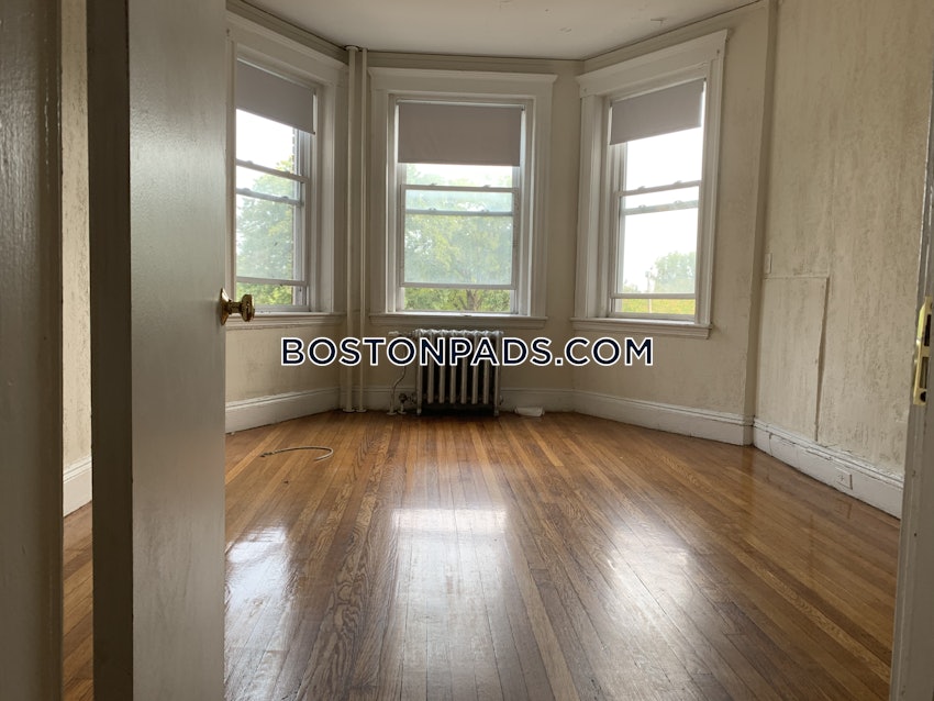 BOSTON - FENWAY/KENMORE - 1 Bed, 1 Bath - Image 9