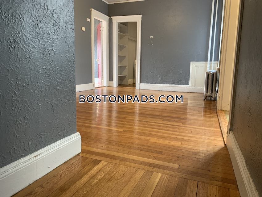 BOSTON - FENWAY/KENMORE - 1 Bed, 1 Bath - Image 16