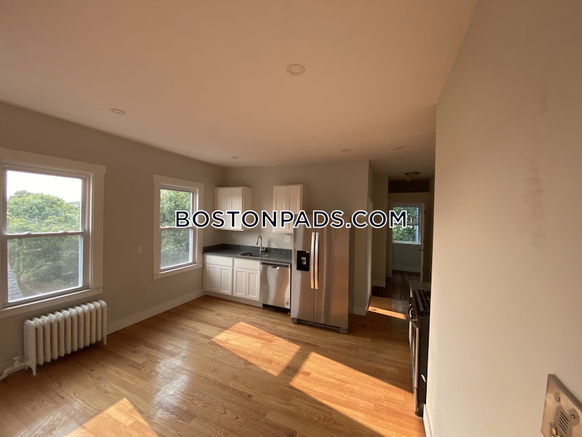 CHELSEA - 3 Beds, 1.5 Baths - Image 12