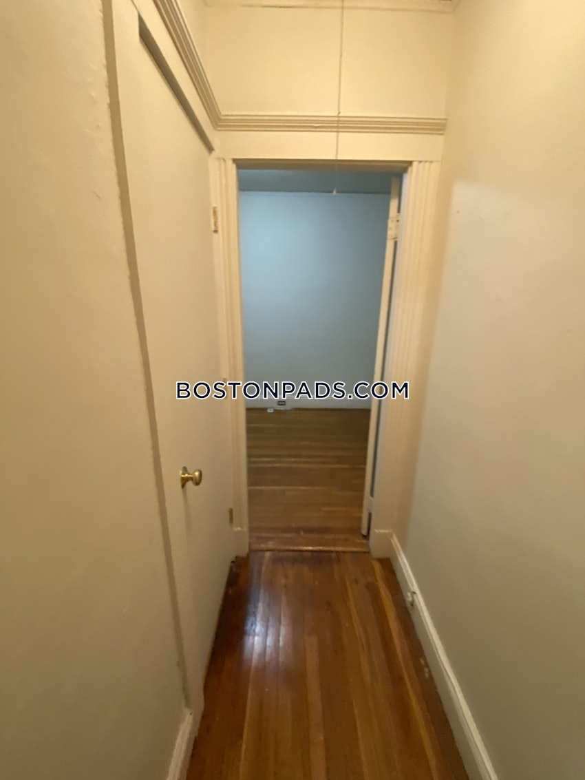 BOSTON - FENWAY/KENMORE - 1 Bed, 1 Bath - Image 18