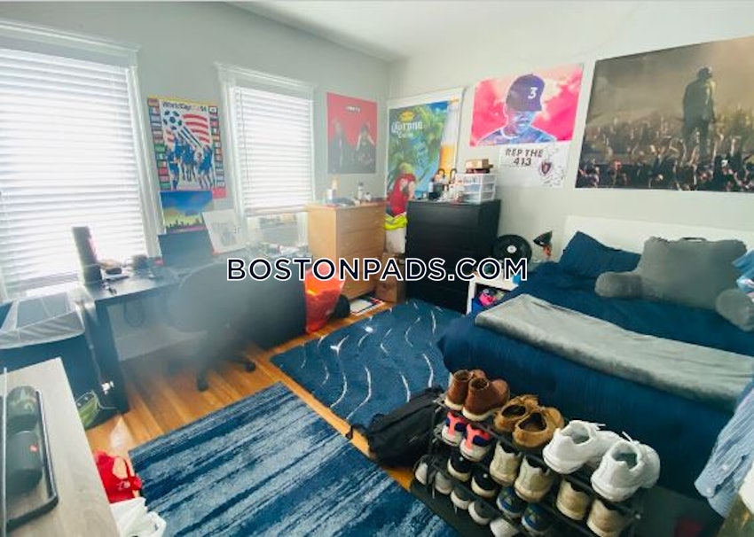 SOMERVILLE - TUFTS - 4 Beds, 1 Bath - Image 7