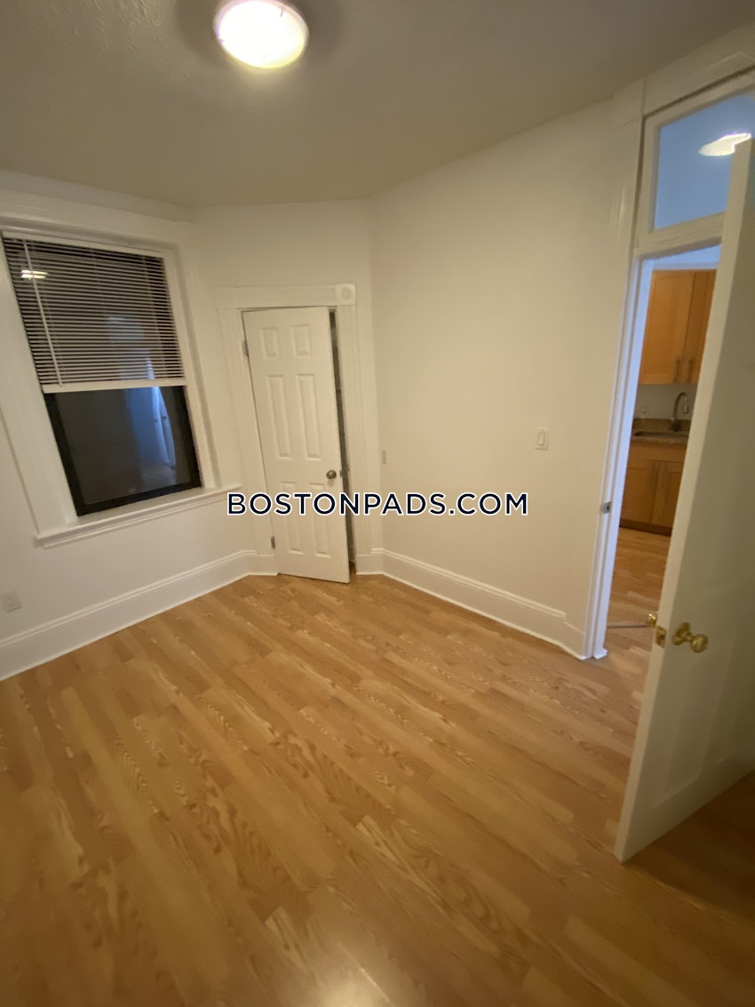 BOSTON - BEACON HILL - 3 Beds, 1 Bath - Image 15