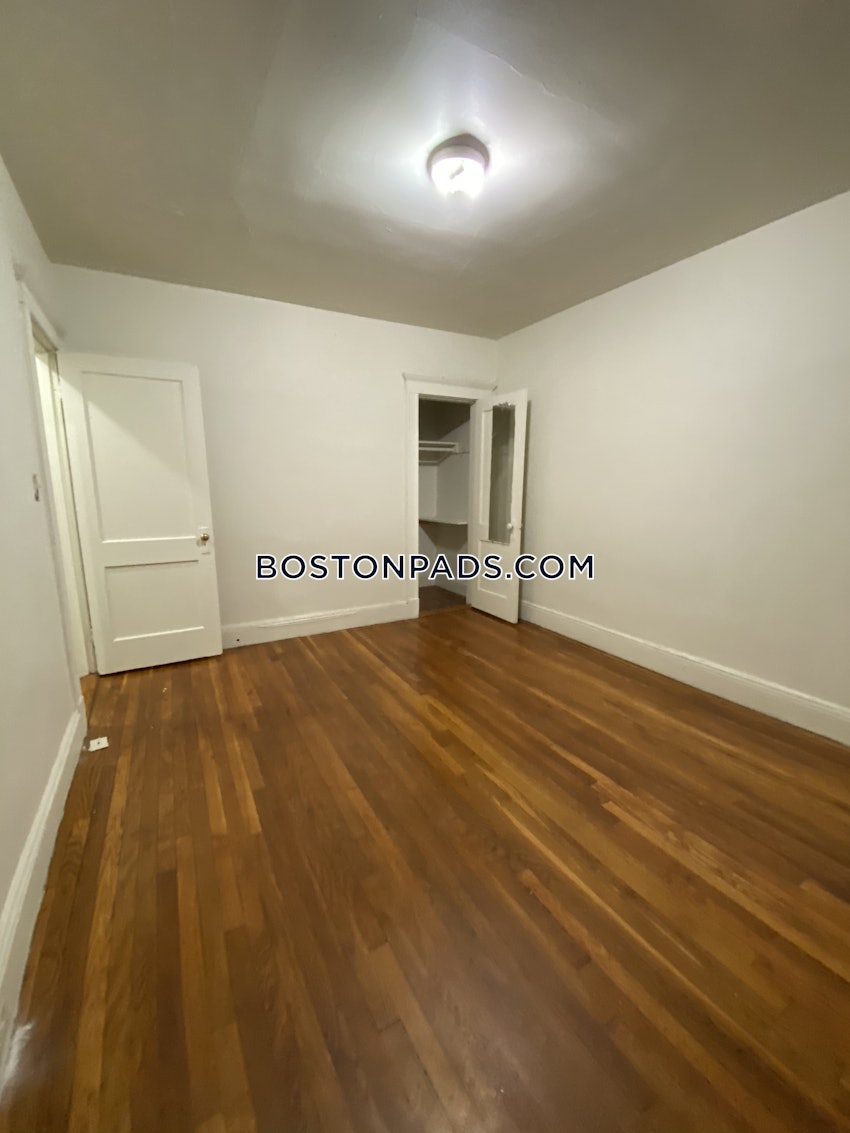 BOSTON - FENWAY/KENMORE - 1 Bed, 1 Bath - Image 9