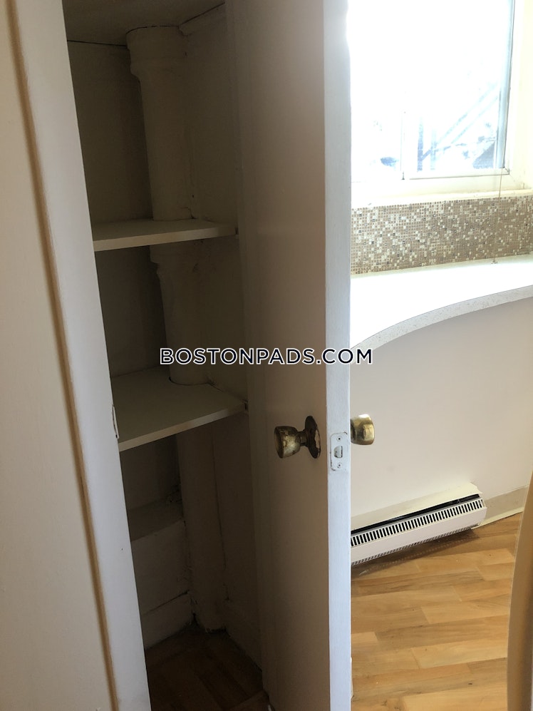 Armington St, Boston