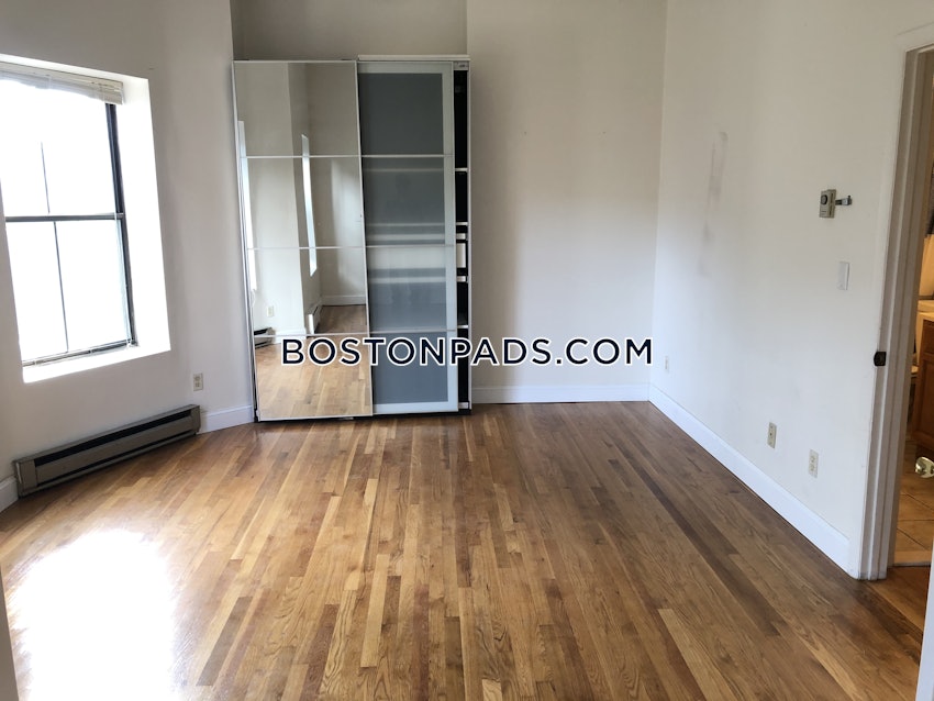 BOSTON - SOUTH END - 3 Beds, 1 Bath - Image 13