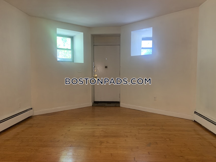 BROOKLINE- WASHINGTON SQUARE - 1 Bed, 1 Bath - Image 14