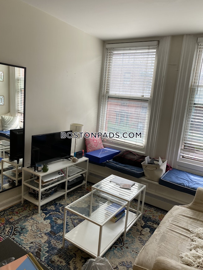 Boston - $2,750+ /mo